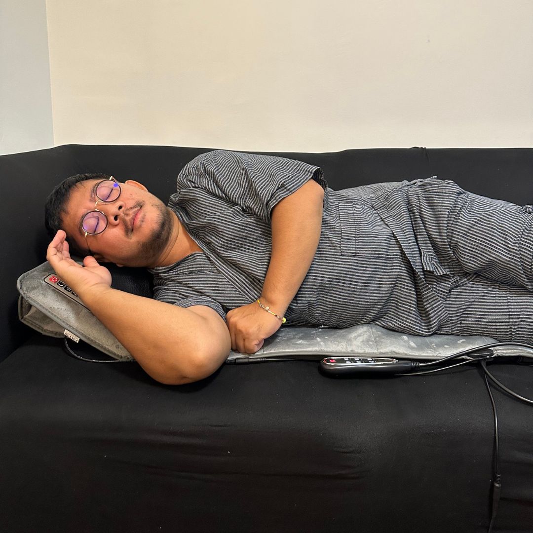 หลากฉี - Shades Chee